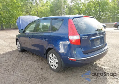 2011 Hyundai Elantra Touring Gls z USA, uszkodzony, nr VIN KMHDB8AE3BU122699